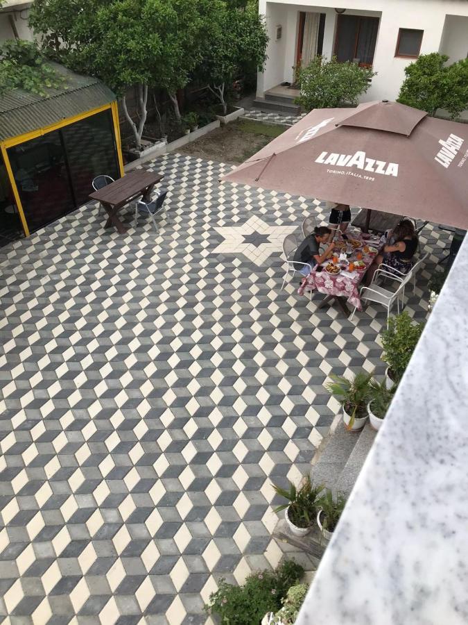 Vila Cano Hotel Durres Bagian luar foto