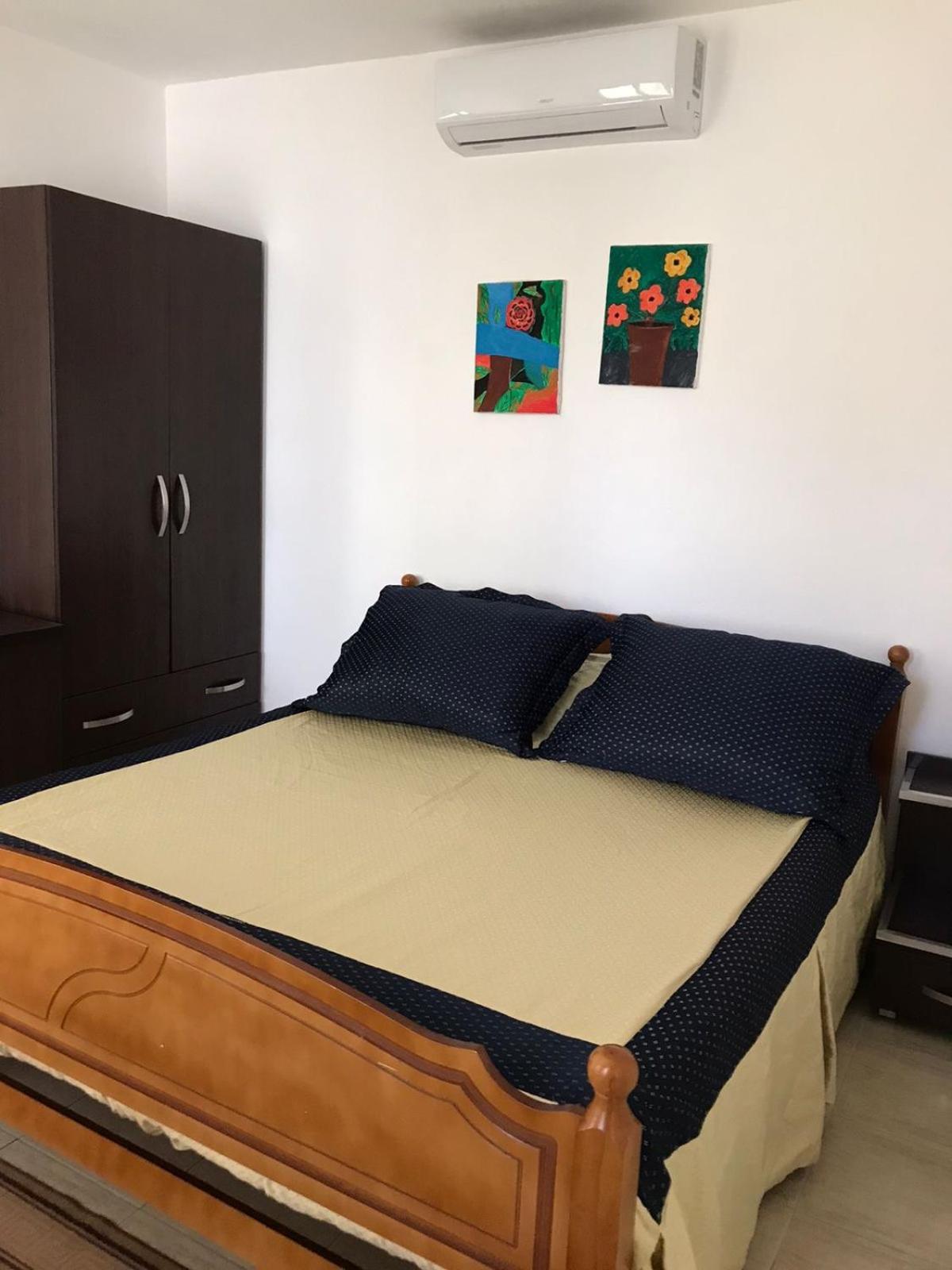 Vila Cano Hotel Durres Bagian luar foto